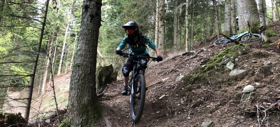Chamrousse Guidage shuttle enduro Chamrousse Guidage shuttle enduro